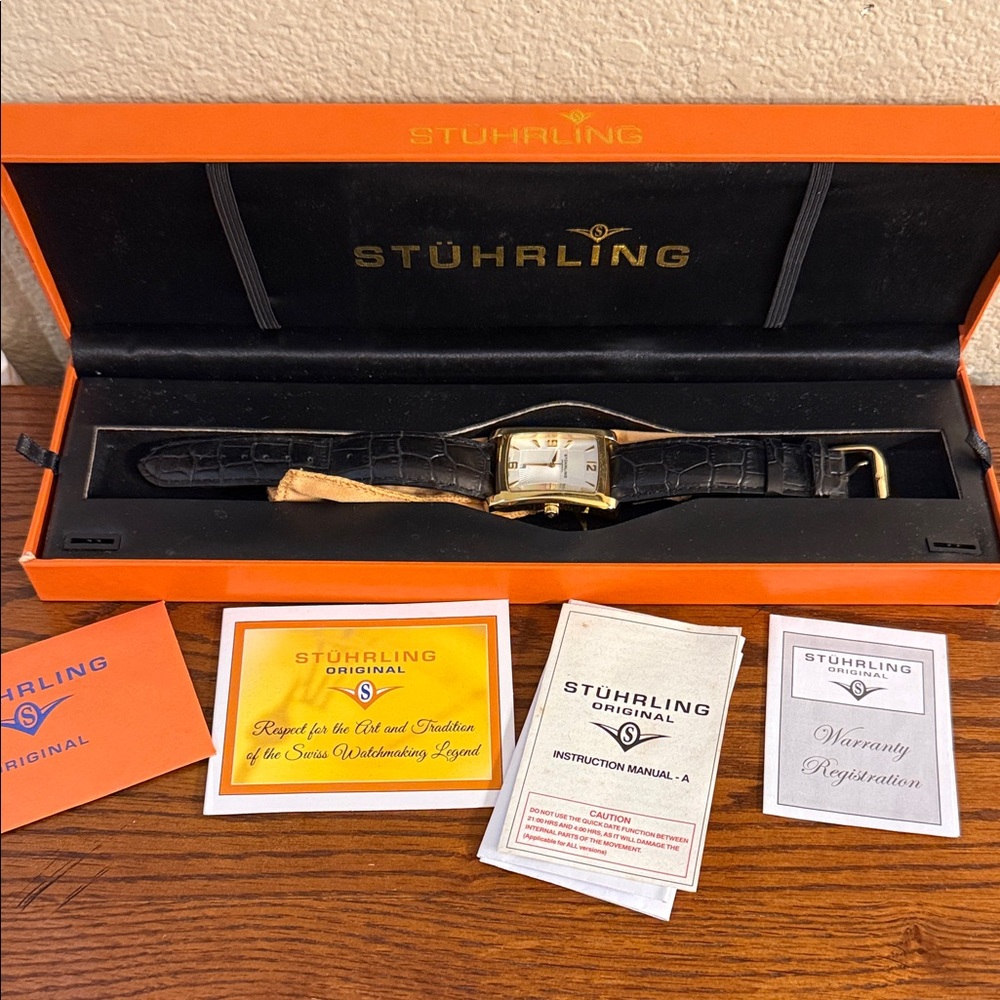 Stuhrling Original Gatsby Classic 144AL Quartz 29mm Black and Gold Timepiece